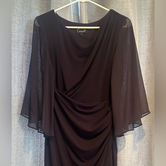 Womans formal Plum Dress size 6 - Picture 2 of 2